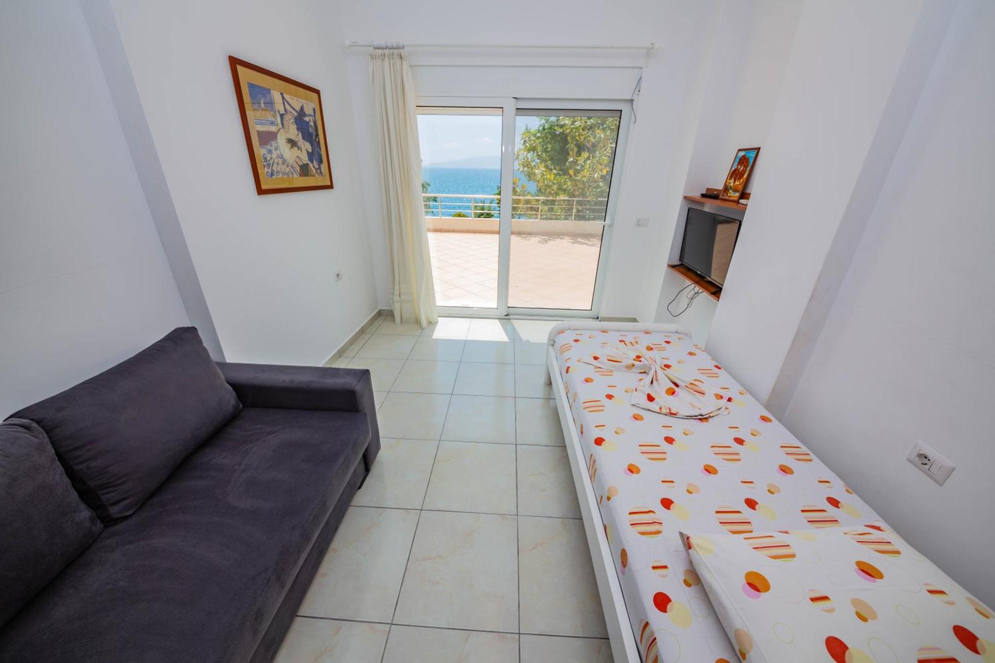 Apartments Cikuli Sarande Bilik gambar
