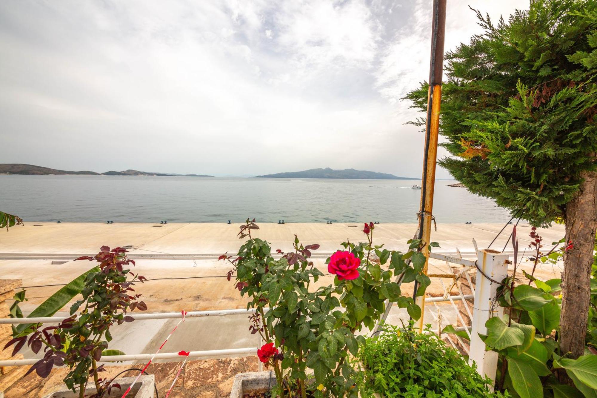 Apartments Cikuli Sarande Luaran gambar
