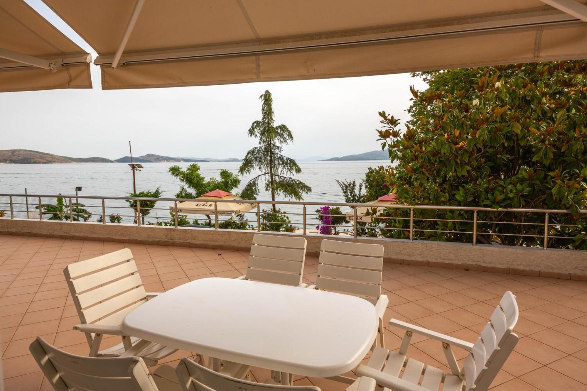 Apartments Cikuli Sarande Luaran gambar