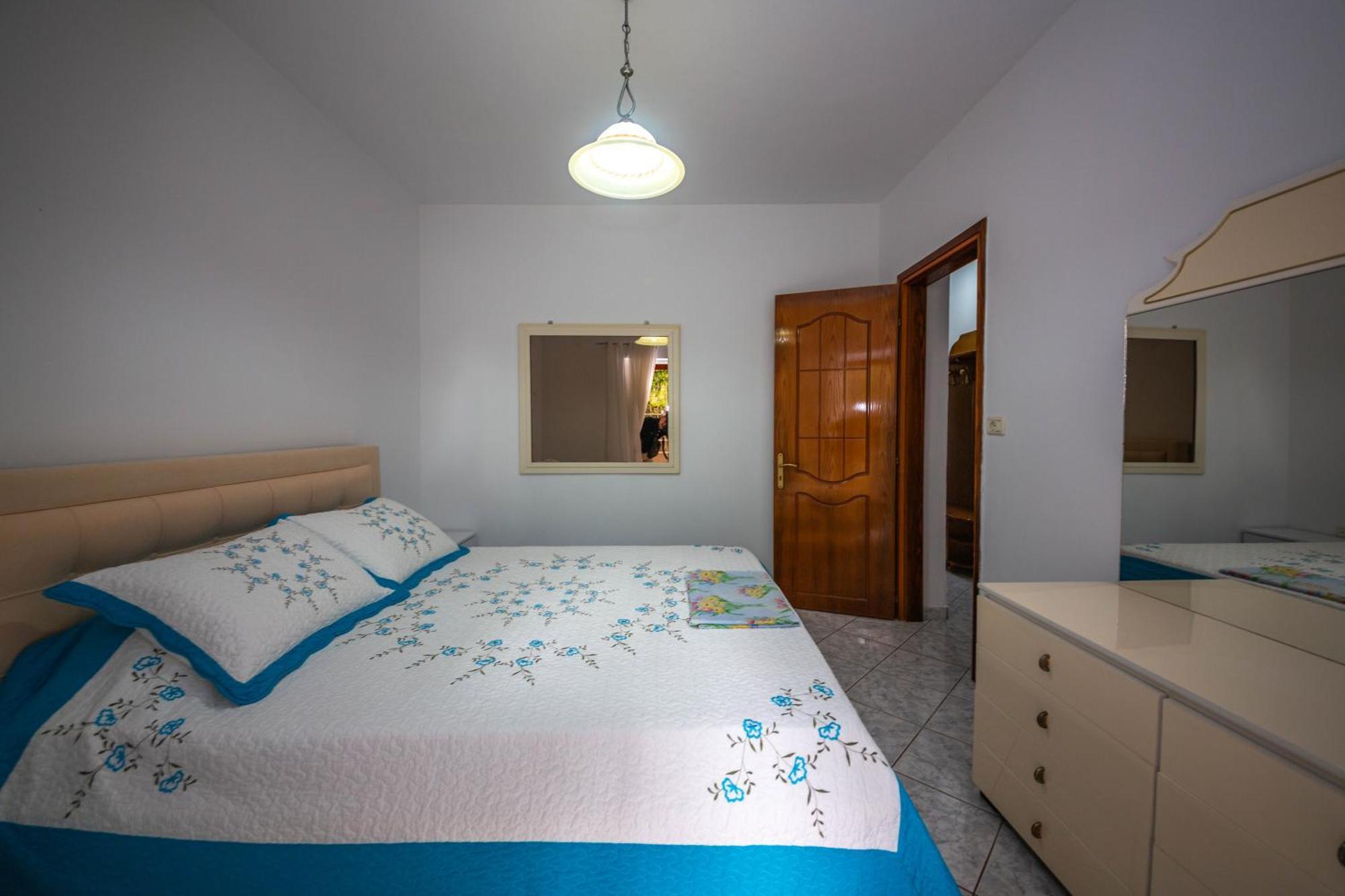 Apartments Cikuli Sarande Luaran gambar